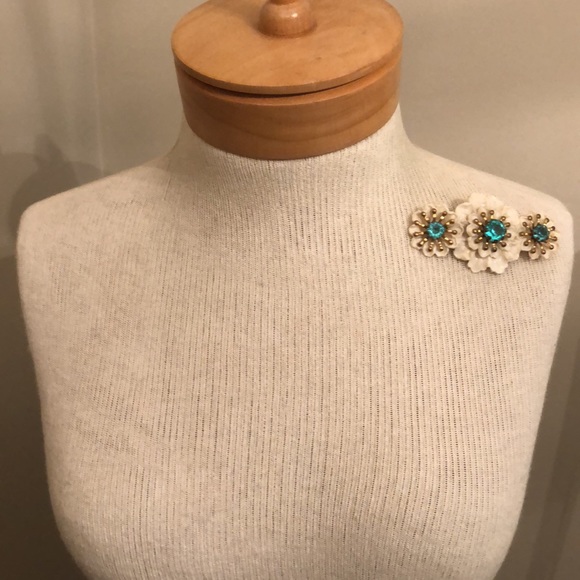 Vintage Celluloid Floral Pin & Clip Earrings Turquoise Gem Center - Picture 13 of 16